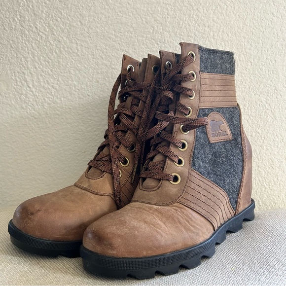 Sorel Joan of  Artic Booties - Picture 5 of 9